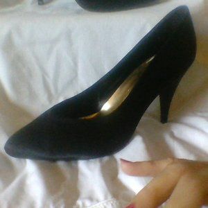 Classic Jennifer Moore Black Satin Pumps 7.5